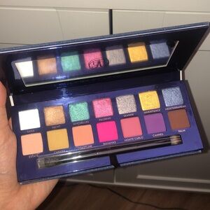 ABH Riviera eyeshadow palette